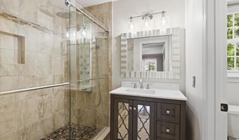 4003 KLOMAN St, Annandale, VA 22003