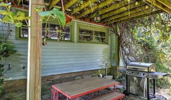 264 Sowams Rd, Barrington, RI 02806