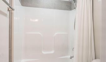 101 Bluegrass Ct, Aberdeen, NC 28315