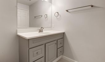 20600 CORNSTALK Ter 202, Ashburn, VA 20147