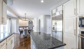1801 N Dover Ct, Arlington Heights, IL 60004