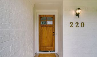 220 Rolling Hills Dr, Aledo, TX 76008