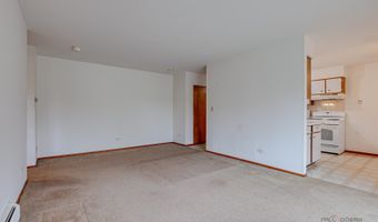 809 E Miner St 3B, Arlington Heights, IL 60004