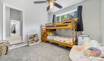 202 Shepard Home Rd, Chester, NH 03036