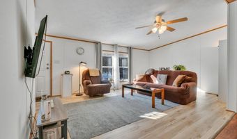 39 Leisure Dr, Alfred, ME 04002