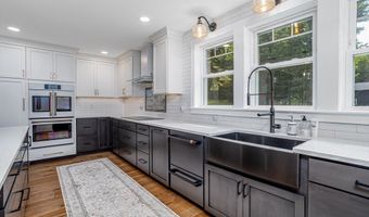 2409 W State Rd, Ashby, MA 01431