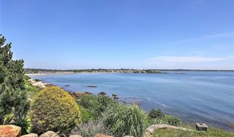 727 Boston Neck Rd, Narragansett, RI 02882
