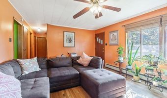 270 Winters Ln, Alburgh, VT 05440