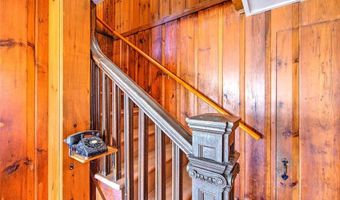 74 ADAMS POINT Rd, Barrington, RI 02806