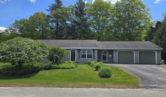 83 Clover Ln, Auburn, ME 04210