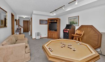4612 Dover Dr, Ames, IA 50014