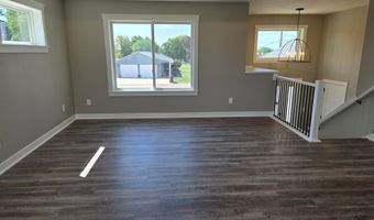 1801 12th Ave NE, Austin, MN 55912