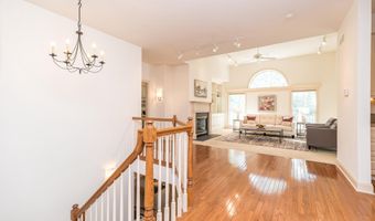 5812 HICKORY HOLLOW Ln, Doylestown, PA 18902