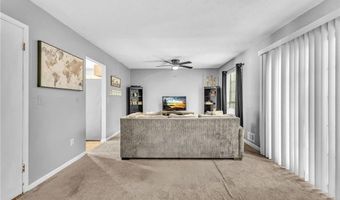 824 Brandy Oaks Ln, Stone Mountain, GA 30088