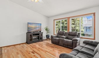7923 147th St W, Apple Valley, MN 55124