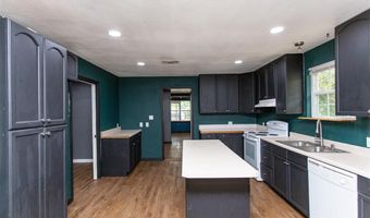 427 W COLLEGE St, Burkburnett, TX 76354