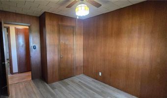 1713 S Shore Dr, Albert Lea, MN 56007