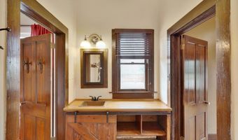 1101 N 14th St, Alpine, TX 79830
