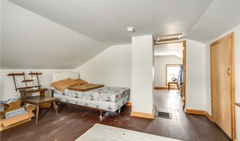 1314 Bank St, Atwater, OH 44201