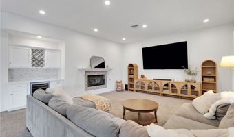 20267 Fuji Ct, Apple Valley, CA 92308