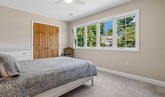 3536 N DICKERSON St, Arlington, VA 22207