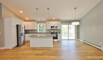 6 Lilac Ave, Bangor, ME 04401