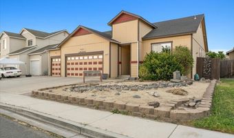 1351 Shadow Ln, Fernley, NV 89408
