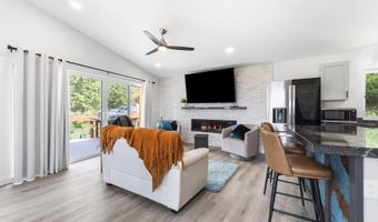 554 Homestead Holw, Careywood, ID 83809