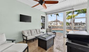 5722 SEA TROUT Pl, Apollo Beach, FL 33572