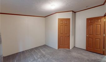 6855 Woodard Rd, Andover, OH 44003