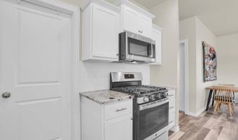 1004 Village Dr, Altus, OK 73521