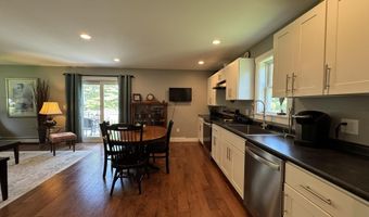56 Cemetery Rd, Arlington, VT 05250