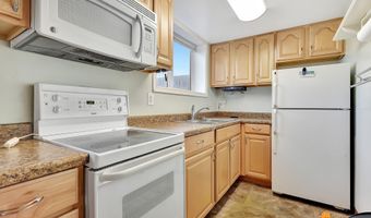 7813 Dover Ave, Anchorage, AK 99504