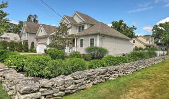 49 Walley St, Bristol, RI 02809