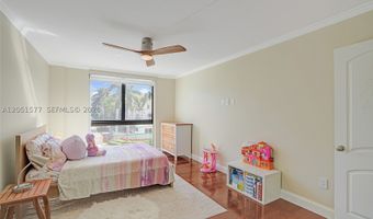 9800 W Bay Harbor Dr 309, Bay Harbor Islands, FL 33154