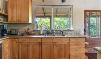180 Mokupapa Rd, Haiku, HI 96708