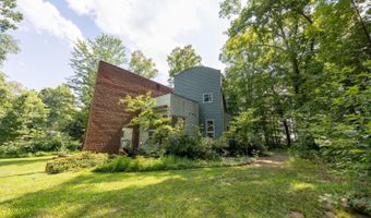 2246 Country Clb, Appomattox, VA 24522