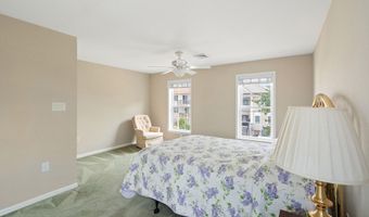 262 Evergreen Dr, Bayville, NJ 08721