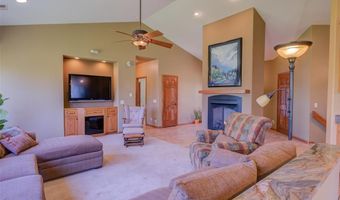 208 Augusta Village Pl, Augusta, MO 63332