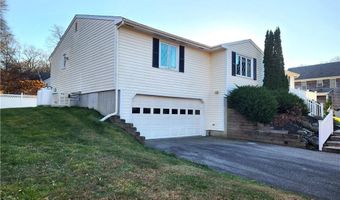 20 King St, Bristol, RI 02809