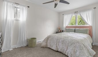 996 WHITNEY Ln, Ambler, PA 19002