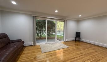 1253 Island Dr 102, Ann Arbor, MI 48105