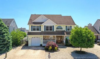 71 Top Sail Ct, Bayville, NJ 08721