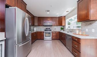 325 E Duarte Rd C, Arcadia, CA 91006