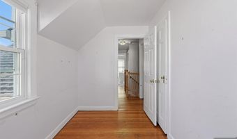 2 Lloyd Pl, Belleville, NJ 07109