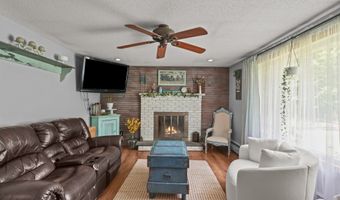 620 Buck Hill Rd, Burrillville, RI 02859