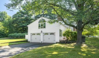 16 Iron Gate Ln, Cromwell, CT 06416