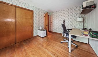 37 Anella Dr, Bethany, CT 06524