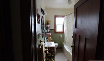 419 W Grand Ave, Arco, ID 83213