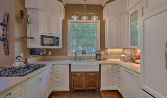 1724 AVENIDA ALTURAS NE, Albuquerque, NM 87110